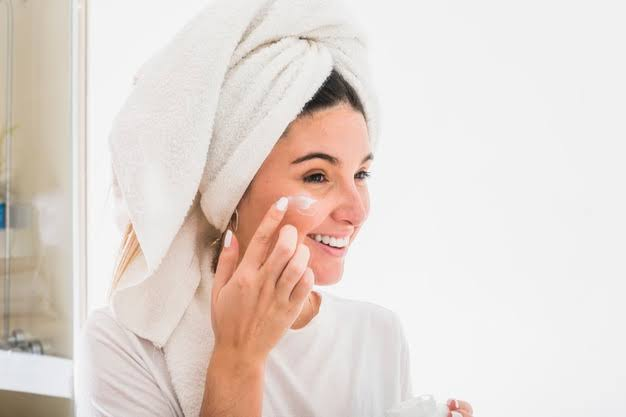 Urutan Skincare Memakai Skincare