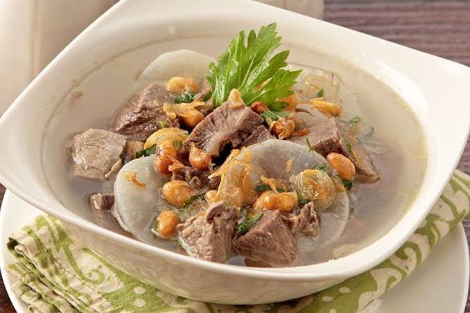 Makanan khas Sunda soto bandung