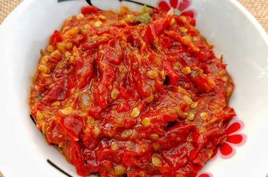 Makanan khas Sunda sambal terasi