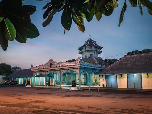 destinasi liburan solo keraton surakarta hadiningrat